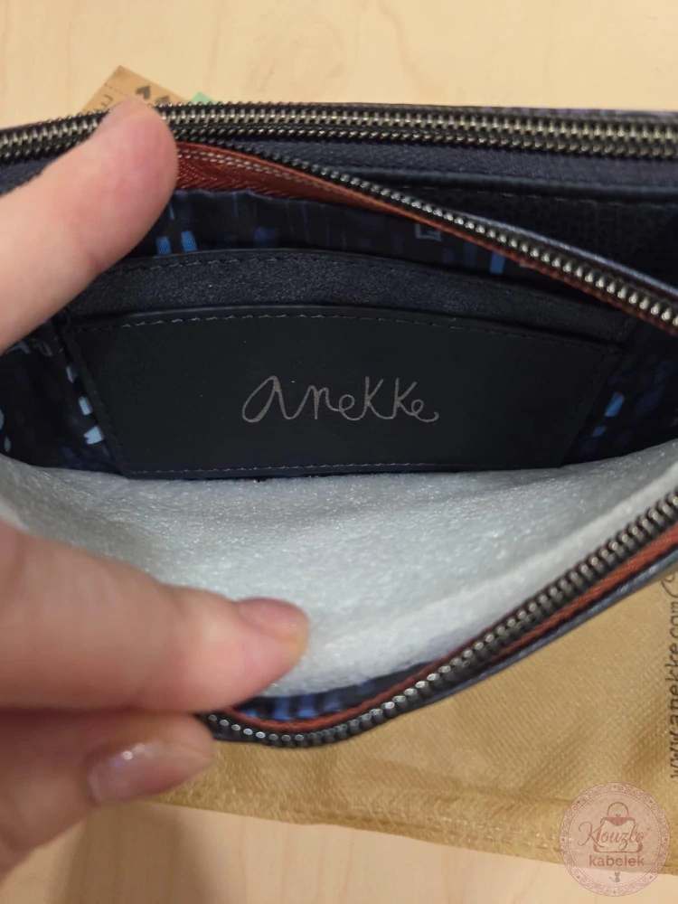 Peněženka + pouzdro 2v1 "Anekke Nagare Wallet Purse"